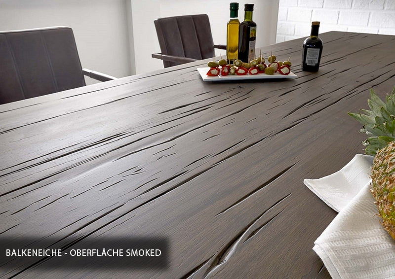 Esstisch aus massiv Eiche, Tisch im Industriedesign mit einem Gestell aus Metall, Maße 200 x 100 cm