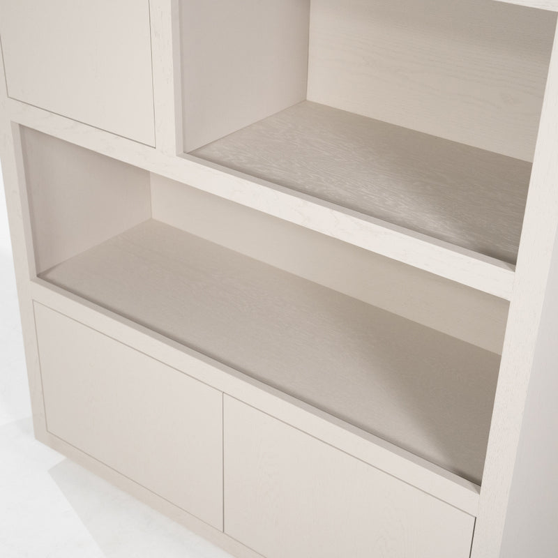 Wohnzimmerschrank beige-taupe Eiche furniert, Schrank taupe mit zwei Türen, Bücherregal taupe Holz Eiche furniert, Breite 120 cm