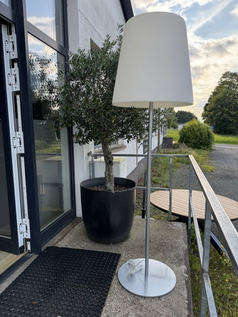 Garten Stehleuchte aus Kunststoff, Outdoor Stehlampe weiß, Höhe 185 cm