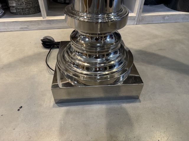 Stehlampe Silber, Stehleuchte mit schwarzem Lampenschirm,  Höhe 134 cm