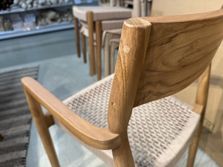 Gartenstuhl mit Armlehne braun Naturholz, Stuhl mit Armlehne Holz Natur-braun