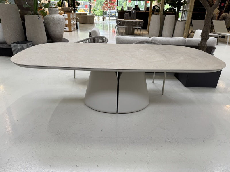 Gartentisch taupe Keramik, Gartentisch beige oval, Länge 240 cm