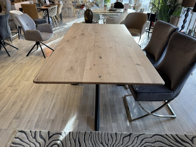 Esstisch Eiche massiv, Tisch Eiche Metall Tischgestell, Länge 200 cm