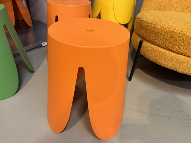 Hocker orange Kunststoff, stapelbarer Hocker orange