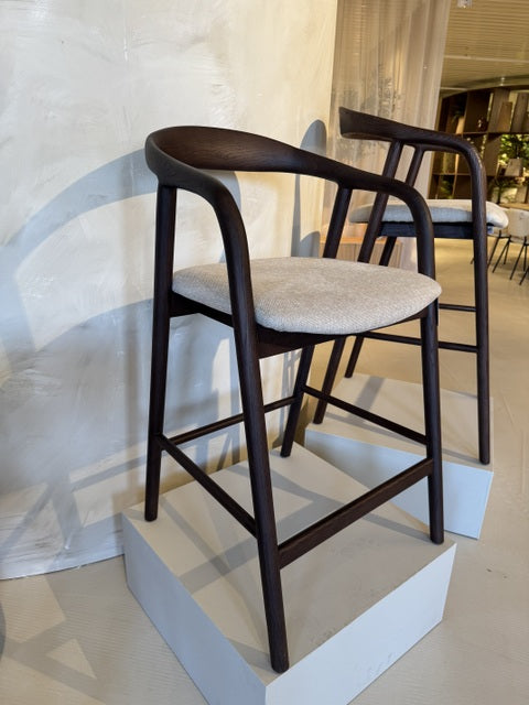 Barstuhl braun Holz-Gestell, Sitzhöhe 75 cm