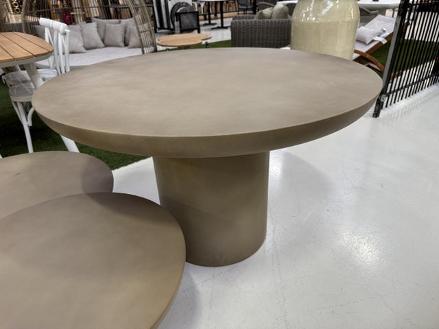 Gartentisch rund taupe, Gartentisch taupe Beton, Gartentisch taupe Beton, Durchmesser 120 cm