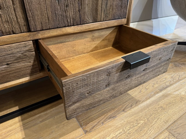 Schrank-Regal Altholz braun, Regal schwarz Metall, Schrank Industriedesign, Breite 120 cm