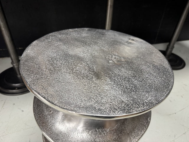 Beistelltisch rund Silber, runder Metall-Beistelltisch Alu, Durchmesser 33 cm