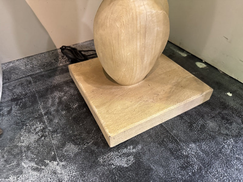 Stehleuchte Holz mit Lampenfuß taupe, Stehlampe Naturholz, Höhe 140-185 cm