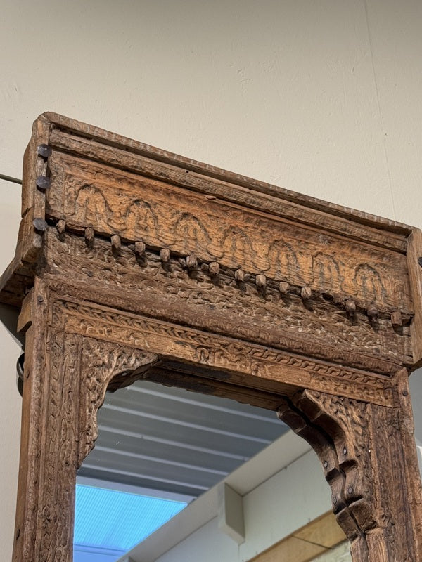 Altholz-Wandspiegel braun, Wandspiegel handgeschnitztes Altholz , Höhe 140 cm