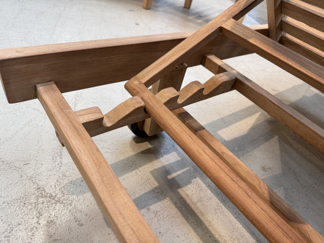 Gartenliege Teakholz, Sonnenliege mit Beistelltisch