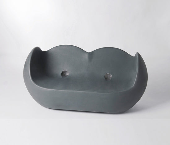 Designer Sessel in Schwarz/lila Blossy