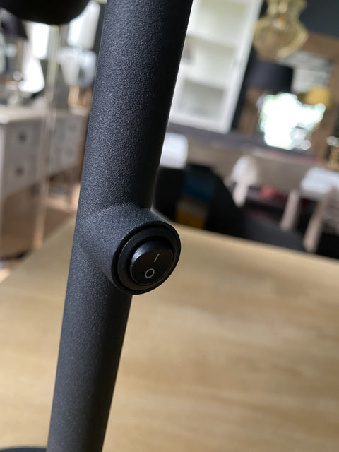 Tischlampe schwarz, moderne Tischleuchte schwarz