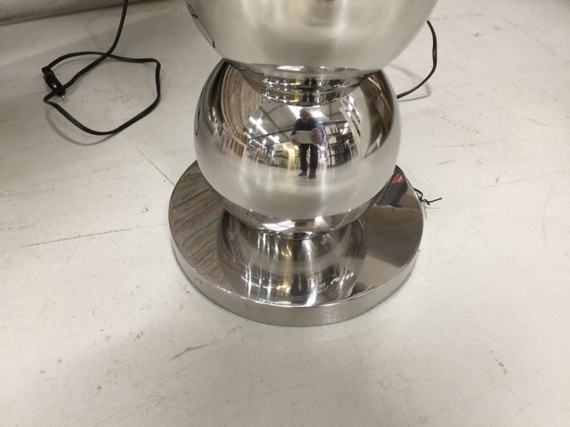 Stehleuchte verchromt Lampenschirm weiß, Stehlampe silber mit weißen Lampenschirm