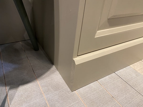 Vitrine grau, Schrank grau, Bücherschrank grau, Geschirrschrank grau, Breite 105-159 cm