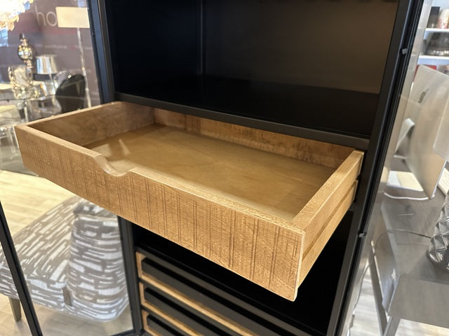 Weinschrank Metall, Weinschrank schwarz, Vitrine Weinschrank schwarz, Breite 66 cm