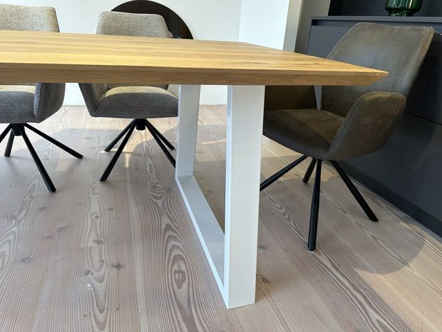 Esstisch Eiche massiv Tischplatte, Tisch weiß Metall-Gestell , Esstisch Eiche massiv, Länge 220 cm