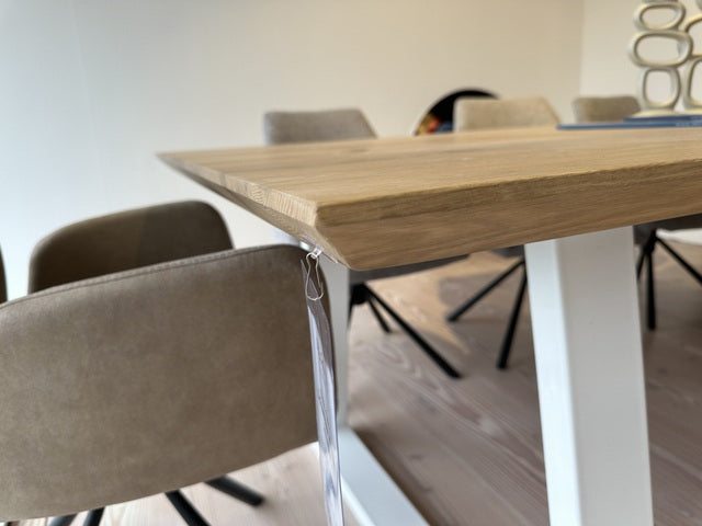 Esstisch Eiche massiv Tischplatte, Tisch weiß Metall-Gestell , Esstisch Eiche massiv, Länge 220 cm