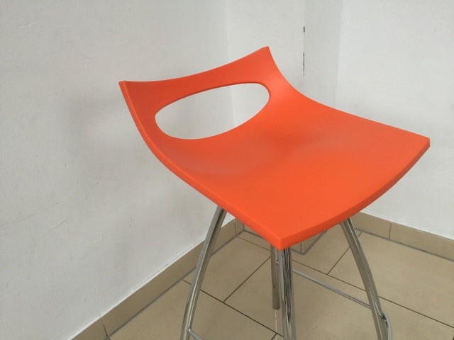 Design Barhocker orange, Barstuhl orange verchromtes Gestell, Sitzhöhe 80 cm