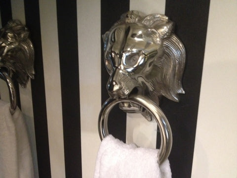 Handtuchhalter Löwenkopf aus Aluminium