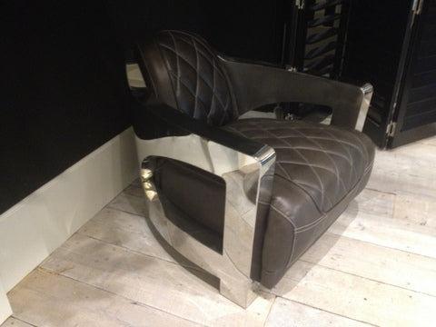 Lifestyle Sessel aus Leder und Aluminium