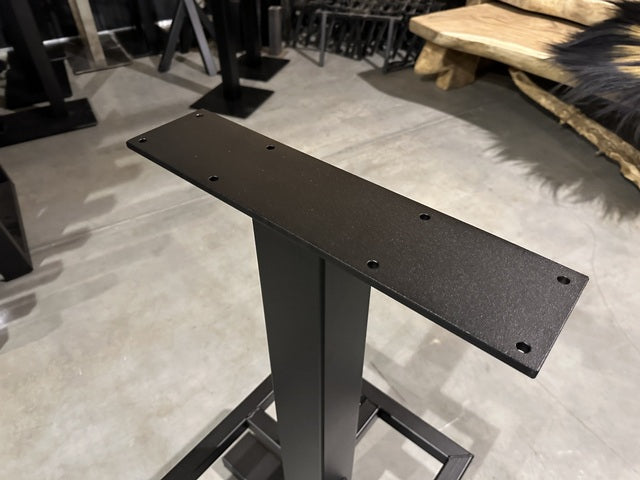 Bartischgestell schwarz, Tischgestell für eine Bartisch, Bartischfüße schwarz,  Breite 160 cm