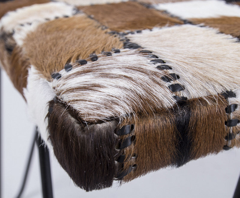 Beistelltisch mit Fell bezogen, Beistelltisch quadratisch, Maße 60x60 cm