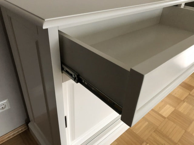 Geschirrschrank weiß Landhaus, Vitrinenschrank weiß Landhausstil, Buffetschrank weiß Landhaus, Breite 186 cm