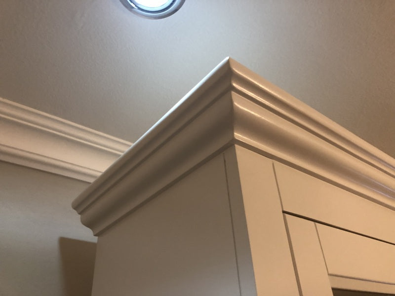 Vitrinen weiß Landhausstil,  Wohnzimmerschrank weiß Landhaus, Buffetschrank weiß, Breite 230 cm