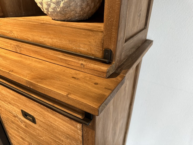 Vitrine  Naturholz-braun Teakholz, Wohnzimmerschrank  Massivholz,  Breite 150 cm