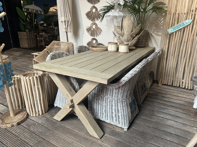 Gartentisch Massivholz, Esstisch Holz für Outdoor geeignet, Länge 240 cm