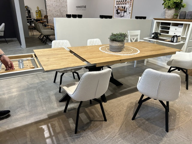 Tisch ausziehbar Eiche, Esstisch ausziehbar Eiche massiv, ausziehbarer Tisch Landhausstil, Länge 200-300 cm