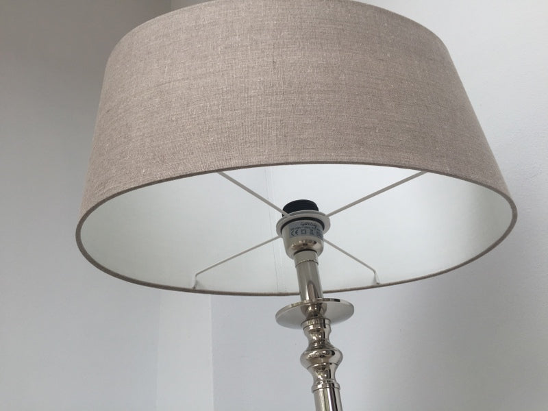 Stehlampe Silber klassisch,  Stehleuchte verchromt, Höhe 150 cm