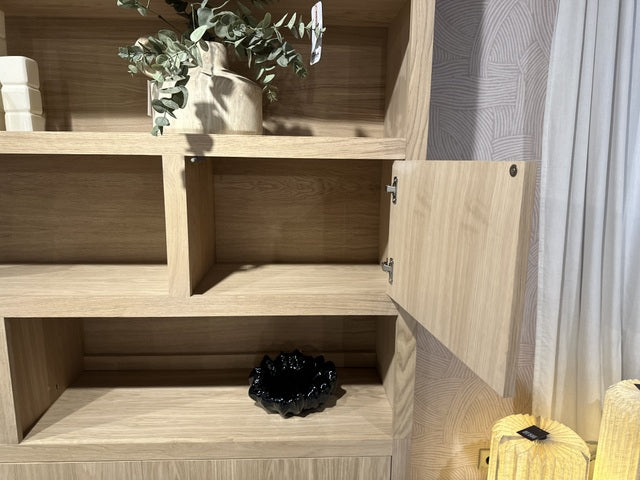 Schrank modern Farbe Naturholz, Schrank Naturholz mit vier Türen und zwei Schubladen, Wohnzimmerschrank Naturholz, Breite 200 cm