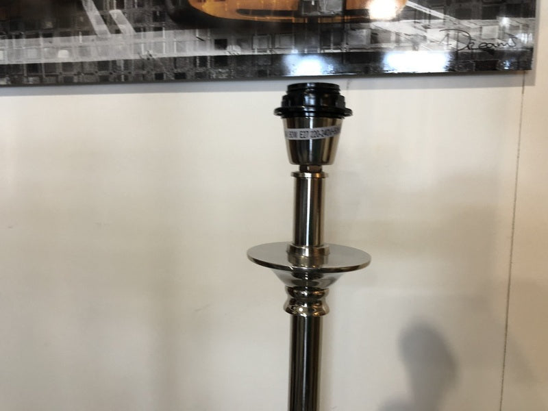 Stehleuchte verchromt, Lampenfuß für eine Stehleuchte, Stehlampe Silber,  Höhe 142 cm