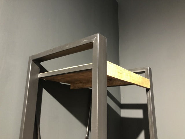 Regal Industriedesign,  Bücherregal Metall Holz, Breite 55 cm