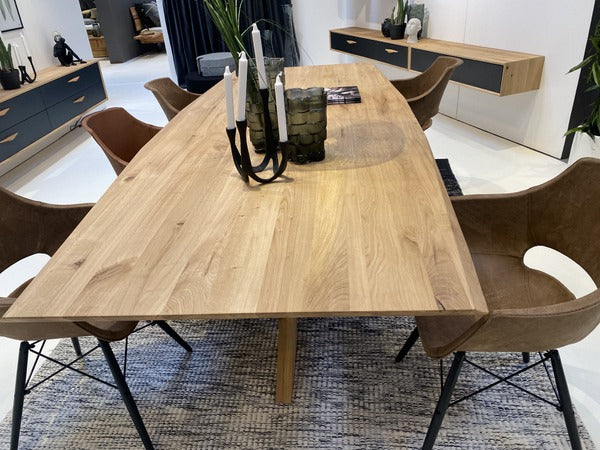 Esstisch massiv Eiche, Tisch Gestell aus Massivholz, Tisch Eiche massiv, Maße 260 x 110 cm