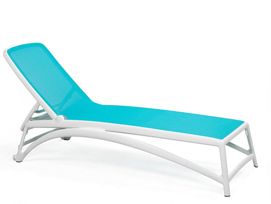 Liege weiß-türkis, Sonnenliege türkis aus Kunststoff