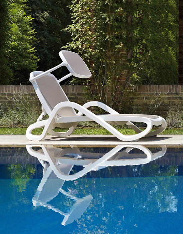 Sonnenliege braun Kunststoff, Liege mit Lehne braun stapelbar