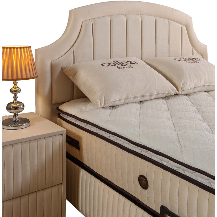 Gepolstertes Bett mit Matratze und Kopfteil, Bett beige mit Kopfteil, Breite 160 cm