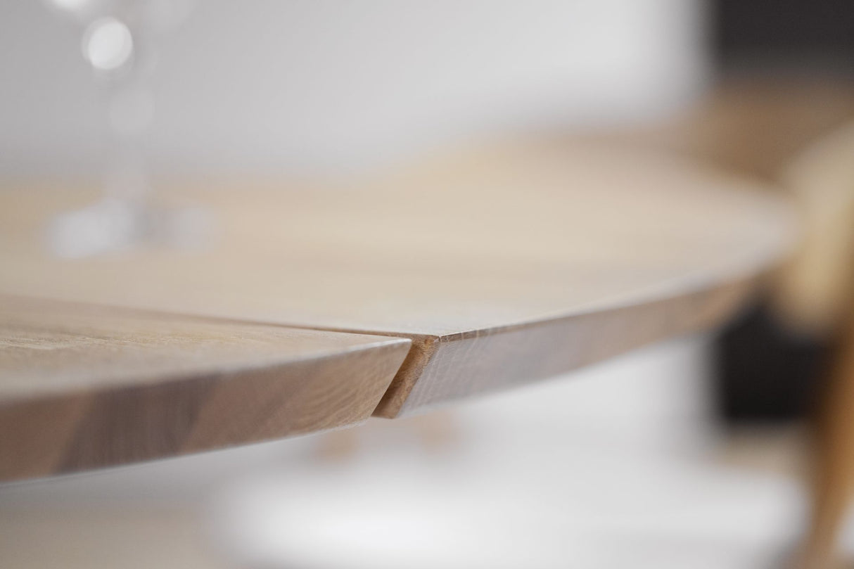 Esstisch rund Eiche-Natur, runder Tisch Eiche massiv, Durchmesser 130 cm