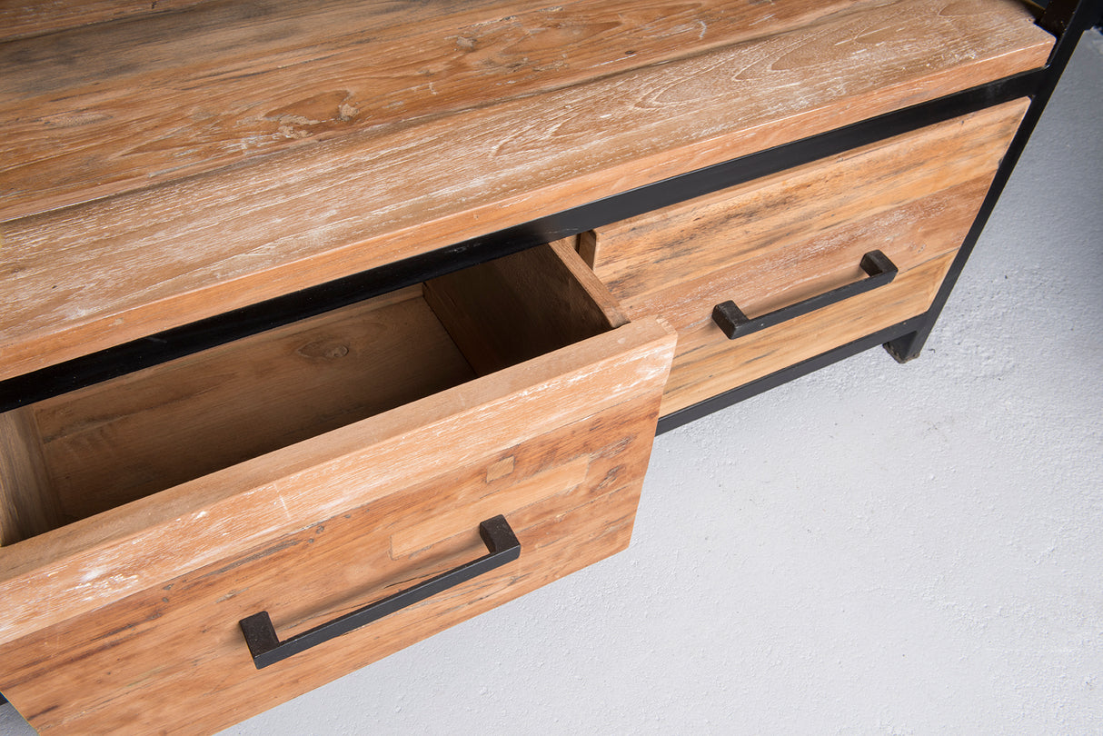 Bücherschrank Metall Landhausstil, Regal Metall-Gestell Industriedesign, Regal Industrie. Breite 150 cm