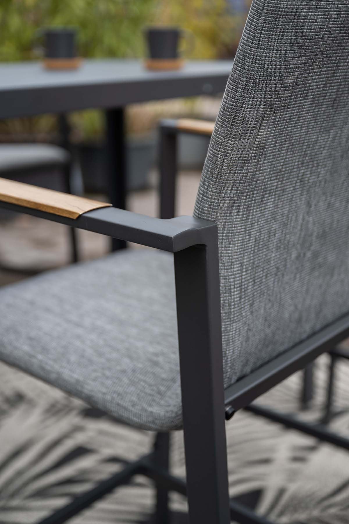 Gartenbartisch anthrazit-grau, 4er Set Gartentisch mit vier Barstühlen, Länge 145 cm