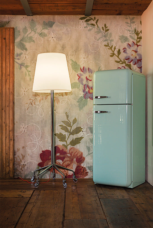 Stehleuchte weiß auf Rollen, Design Stehlampe