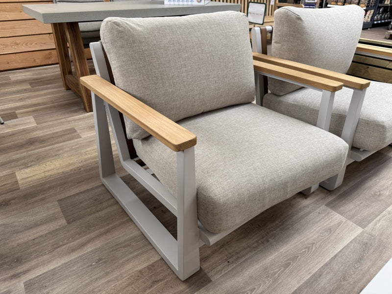 Gartenlounge-Set 4 teilig , Gartenecksofa mit 2 Sessel, 1 Couchtisch