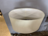 Tischlampe Hände, Tischleuchte Silber-weiß, Tischlampe mit Lampenschirm oval, Höhe 65 cm