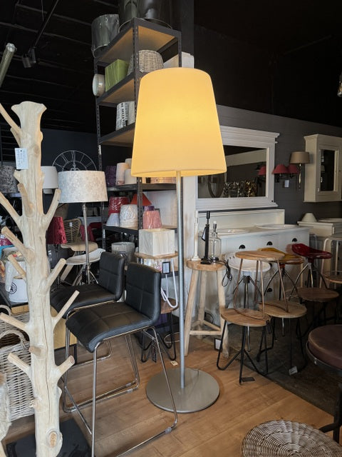 Stehleuchte aus Kunststoff, Stehlampe weiß, Höhe 200 cm