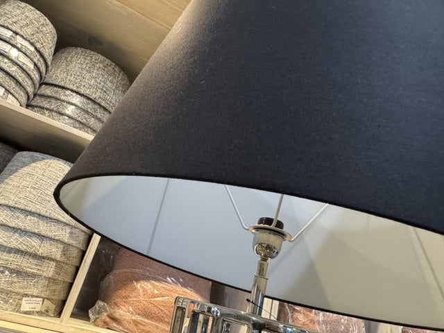 Stehlampe Silber, Stehleuchte mit Lampenschirm schwarz, Höhe 180 cm