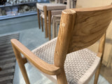 Gartenstuhl mit Armlehne braun Naturholz, Stuhl mit Armlehne Holz Natur-braun