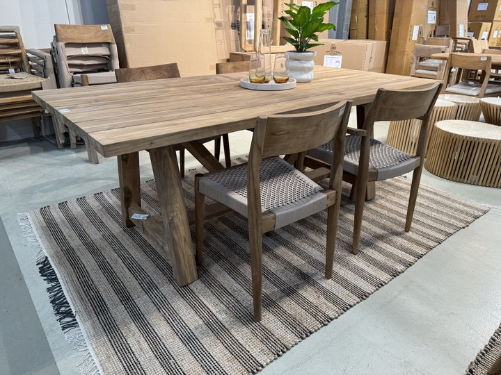 Gartenstuhl mit Armlehne braun Naturholz, Stuhl mit Armlehne Holz Natur-braun